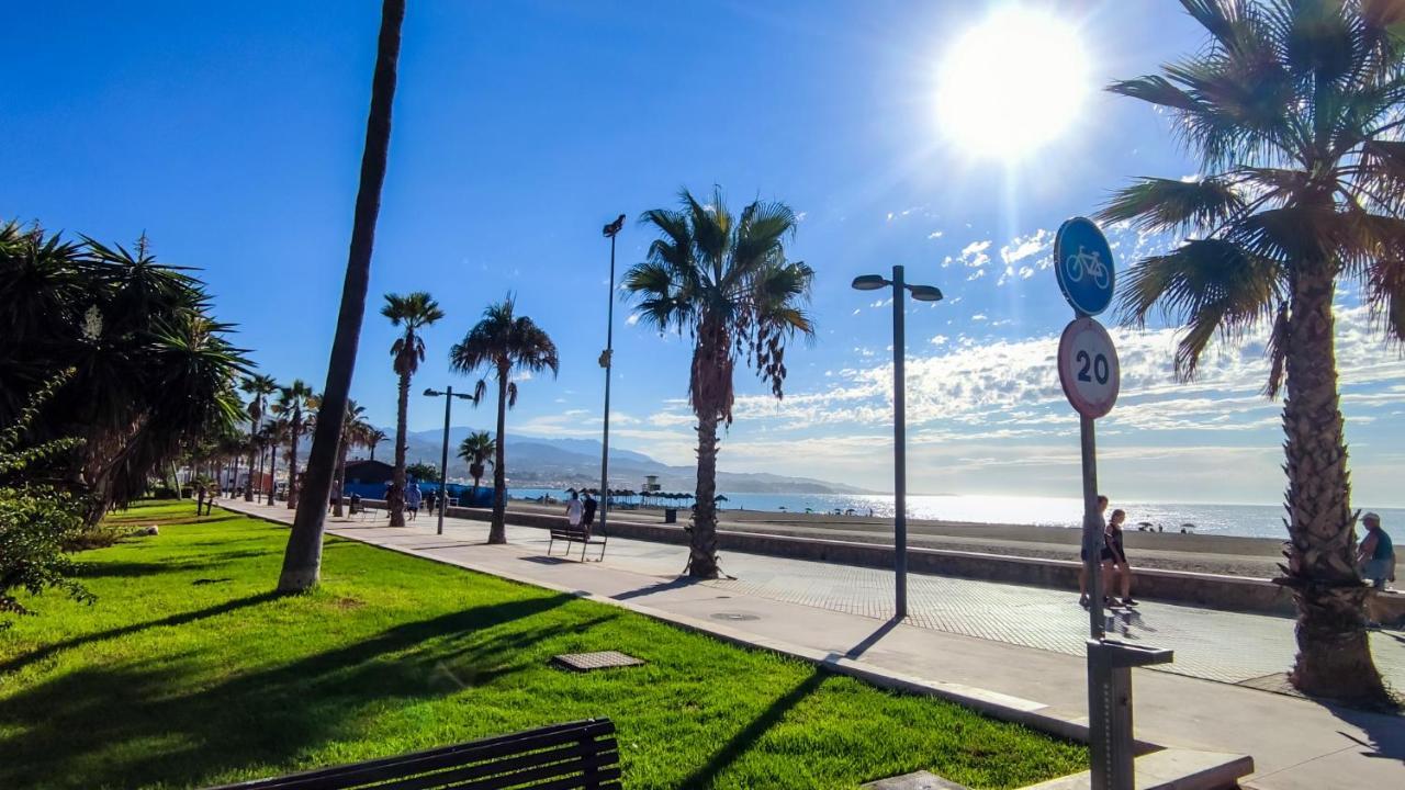 Luxury House Relax - Alojamientos La Torre Torre Del Mar Bagian luar foto