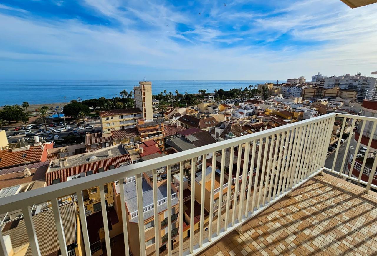 Luxury House Relax - Alojamientos La Torre Torre Del Mar Bagian luar foto