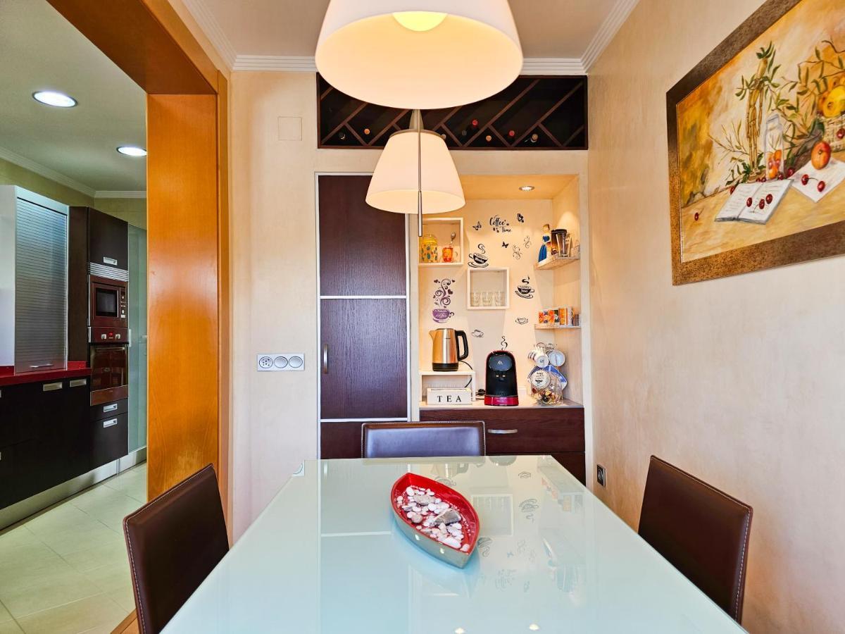 Luxury House Relax - Alojamientos La Torre Torre Del Mar Bagian luar foto
